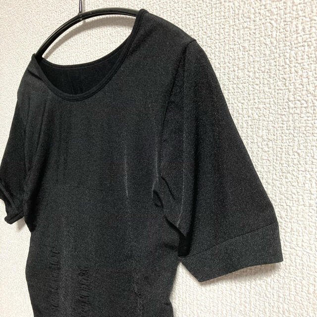 Yohji Yamamoto(ヨウジヤマモト)のブラック　黒　変形リブ　Tシャツ レディースのトップス(Tシャツ(半袖/袖なし))の商品写真