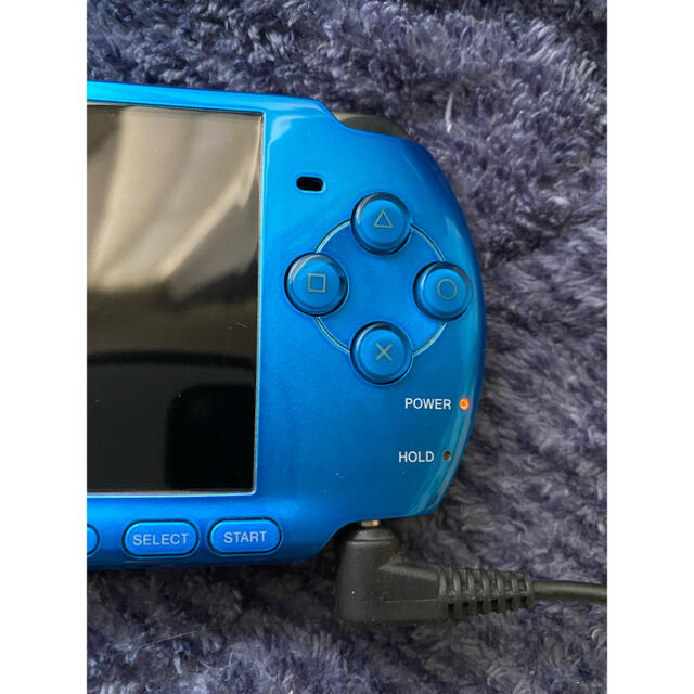 PlayStation Portable(プレイステーションポータブル)のPSP 3000とソフト10本 エンタメ/ホビーのゲームソフト/ゲーム機本体(携帯用ゲーム機本体)の商品写真