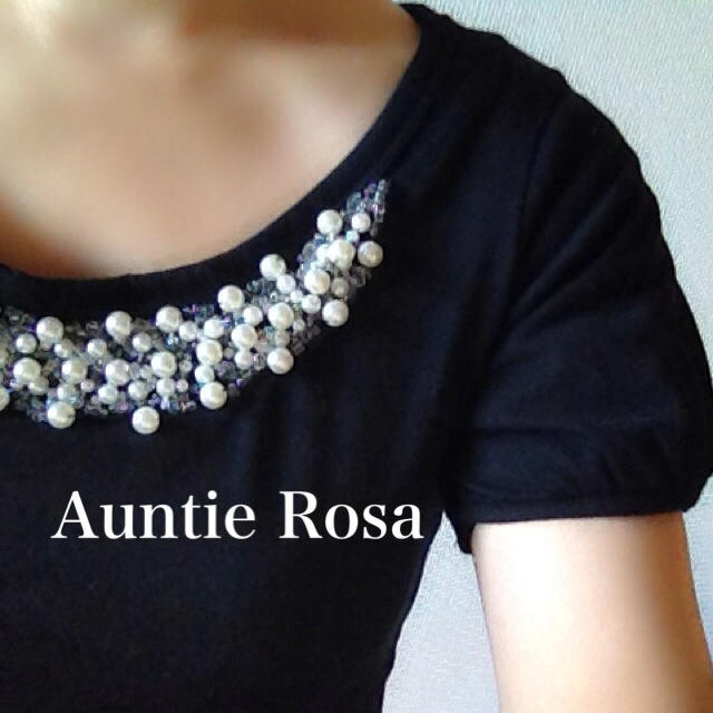 Auntie Rosa(アンティローザ)のAuntieRosaビジュー付カットソー レディースのトップス(カットソー(半袖/袖なし))の商品写真