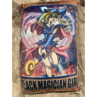 ユウギオウ(遊戯王)のブラックマジシャンガール　クッション(その他)