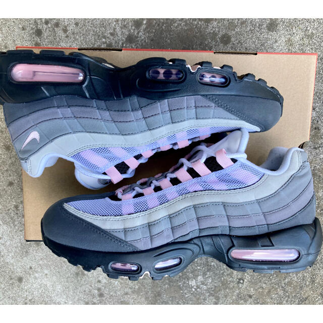 NIKE - airmax95 エアマックス95 ピンクグラデ ほぼ新品27cmの通販 by ...