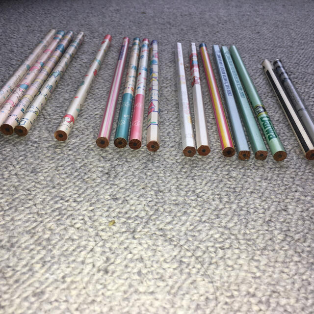 驚きの価格 レトロ鉛筆 17本