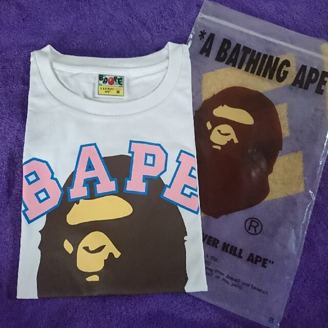 A BATHING APE(アベイシングエイプ)の☆新品 A BATHING APE Tシャツ レディースのトップス(Tシャツ(半袖/袖なし))の商品写真