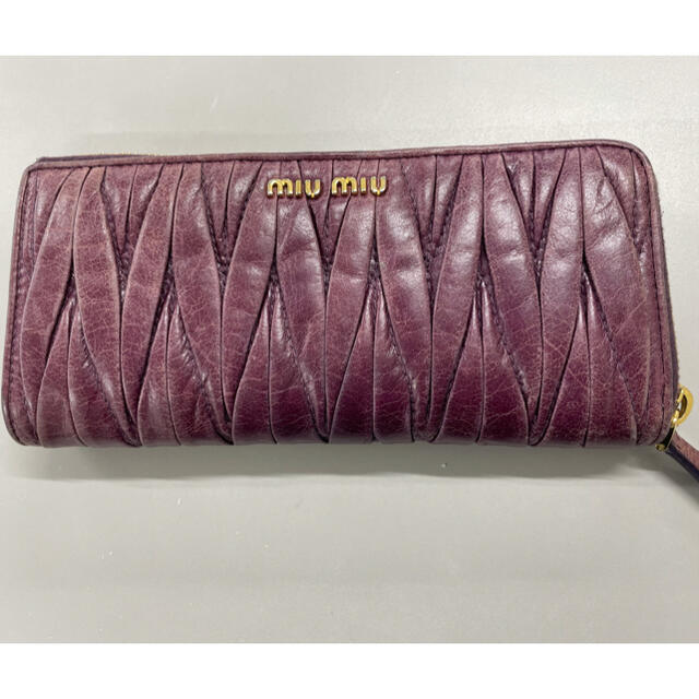 MIUMIU長財布