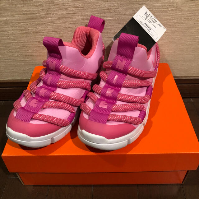 新品 NIKE ノービス 22cm スニーカー ピンク ナイキ NOVICE | フリマアプリ ラクマ 新品 NIKE ノービス 22cm スニーカー ピンク ナイキ NOVICE | フリマアプリ ラクマ