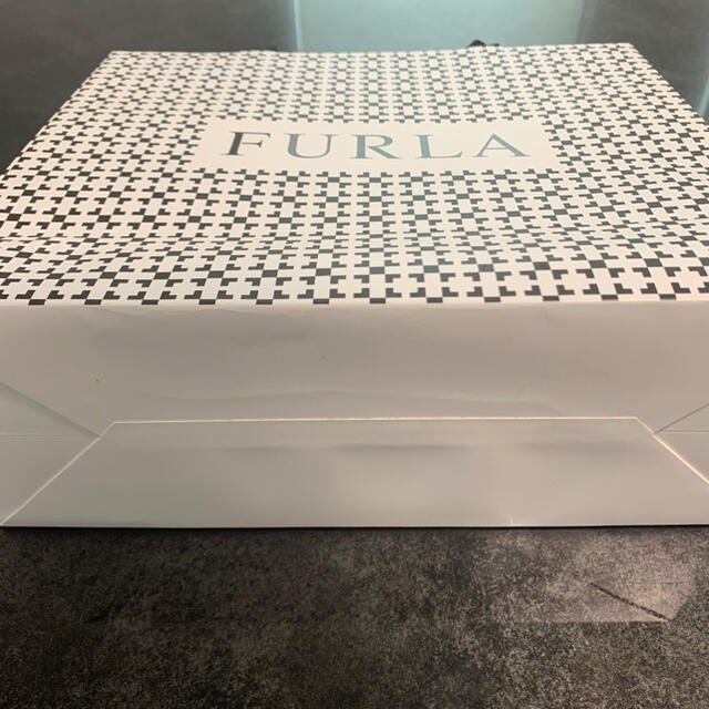 Furla(フルラ)のFURLA 紙袋　巾着　リボン レディースのバッグ(ショップ袋)の商品写真