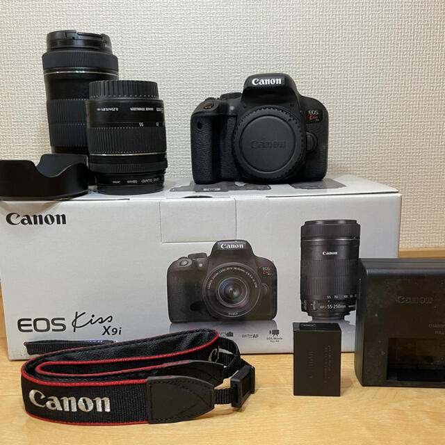 Canon EOS Kiss x9iダブルズームキット 新品未使用 4台