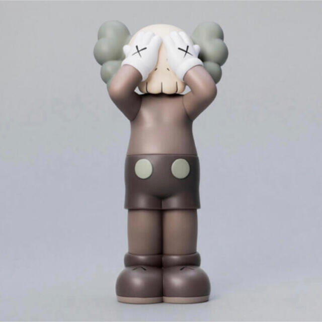 MEDICOM TOY(メディコムトイ)のKAWS HOLIDAY UK - Figure (Brown)  フィギュア ハンドメイドのおもちゃ(フィギュア)の商品写真
