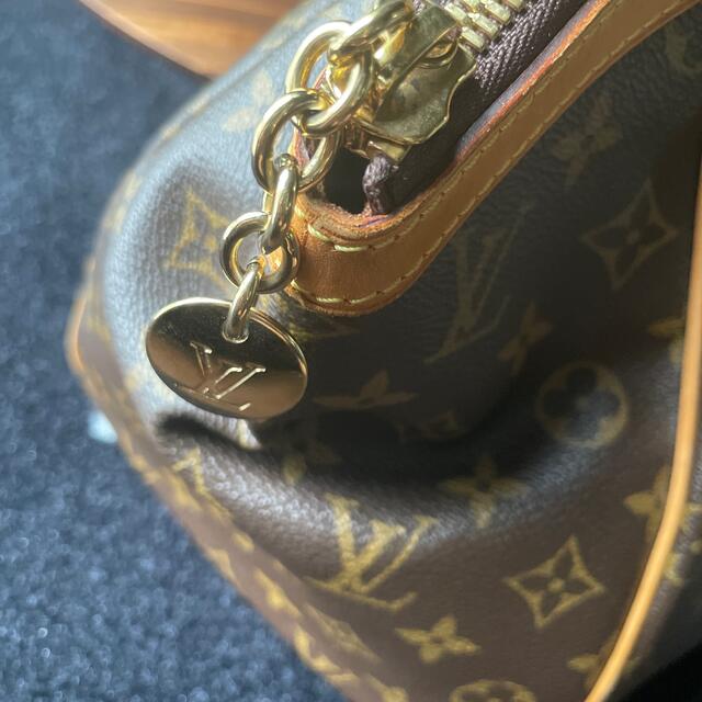 LOUIS VUITTON(ルイヴィトン)のルイヴィトン モノグラム ティヴォリ　GM レディースのバッグ(ハンドバッグ)の商品写真