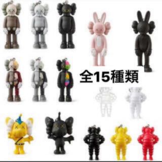 メディコムトイ(MEDICOM TOY)のKAWS TOKYO FIRST キーホルダー　15種(キーホルダー)