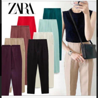 ザラ(ZARA)のZARAテーパードパンツ(カジュアルパンツ)