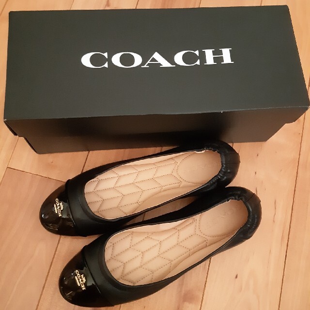 COACH(コーチ)の【maki様専用】COACHフラットシューズ レディースの靴/シューズ(バレエシューズ)の商品写真