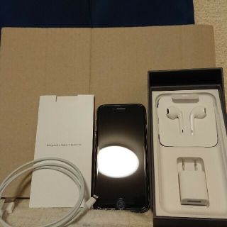 アイフォーン(iPhone)の美品😺iPhone8 64GB SIMフリー(スマートフォン本体)