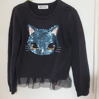 エイチアンドエム(H&M)のH&M スパンコールの猫ちゃんセーター　110サイズ(ニット)