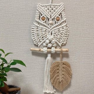 macramé✳︎マクラメ編み　フクロウタペストリー　流木　リーフ付き(インテリア雑貨)