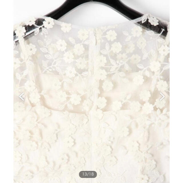 GRACE CONTINENTAL(グレースコンチネンタル)のグレースコンチネンタル　小花ドレス　ワンピース レディースのフォーマル/ドレス(ミディアムドレス)の商品写真