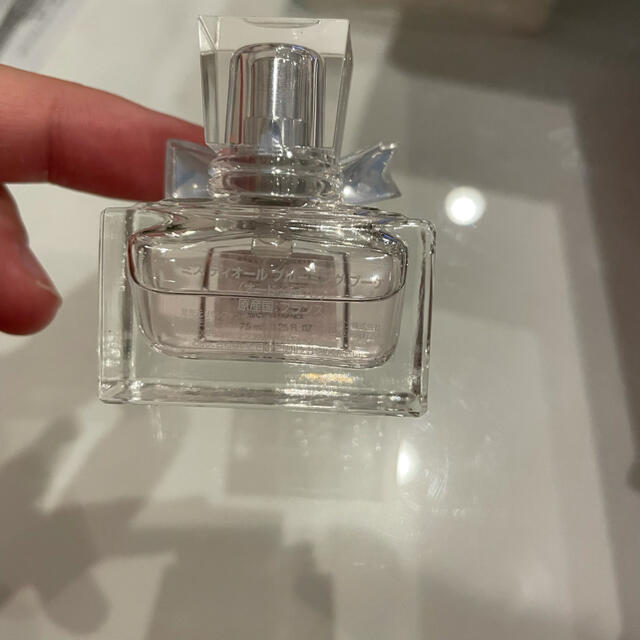 Dior(ディオール)のディオール ミス ディオール ブルーミング ブーケ オードゥトワレ ミニ 7.5 コスメ/美容の香水(香水(女性用))の商品写真