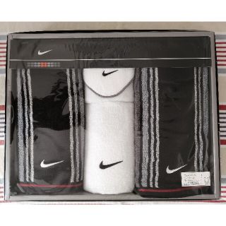 ナイキ(NIKE)の【専用】NIKE　タオルセット(箱なし)(タオル/バス用品)