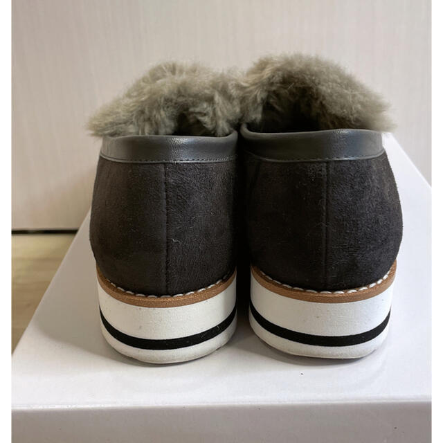 DIANA(ダイアナ)のDIANAファーローファー21.5センチ美品 レディースの靴/シューズ(ローファー/革靴)の商品写真