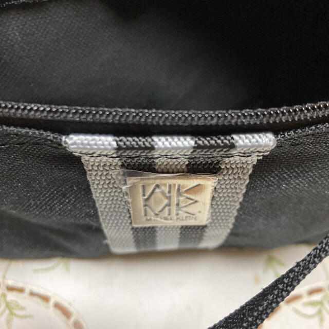 MK KLEIN+(エムケークランプリュス)のミッシェルクラン新品　ポーチMK レディースのファッション小物(ポーチ)の商品写真