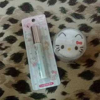 ハローキティ　フェイスパウダー　フレグランス(その他)