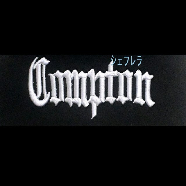 Compton ニットキャップ　ビーニー　ブラック×ホワイト　ニット帽　黒×白 メンズの帽子(ニット帽/ビーニー)の商品写真