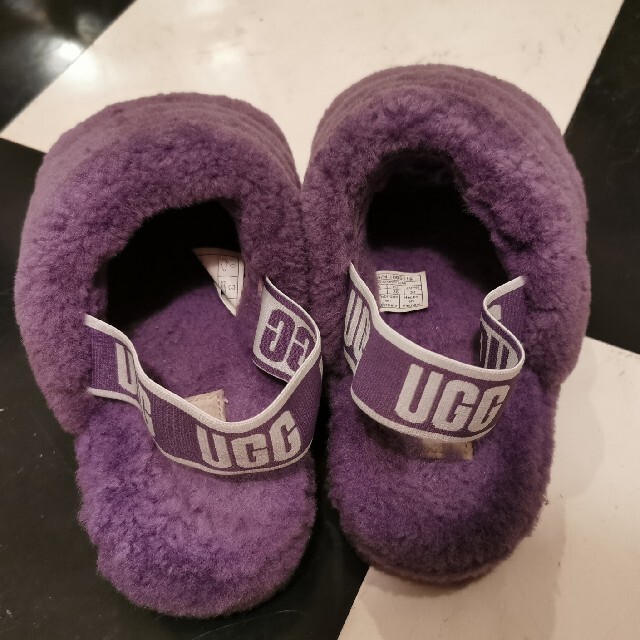 UGG ファーサンダル　美品　24cm