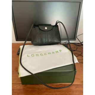 ロンシャン バッグ シルバー 銀色系 の通販 300点以上 Longchampを買うならラクマ ロンシャン バッグ シルバー 銀色系 の通販 300点以上 Longchampを買うならラクマ