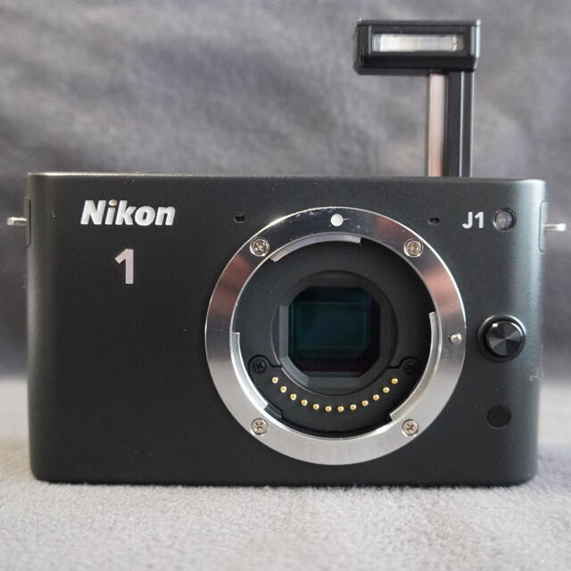 Nikon(ニコン)の【サビウツボ様専用】Nikon1 J1 ミラーレスカメラ ブラック スマホ/家電/カメラのカメラ(ミラーレス一眼)の商品写真