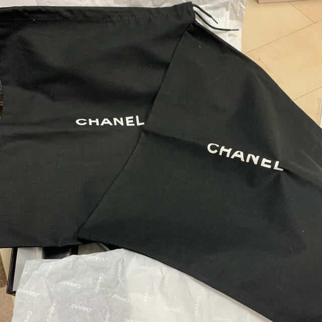 CHANEL(シャネル)のCHANEL 靴　ブーティ　黒　37c レディースの靴/シューズ(ブーティ)の商品写真