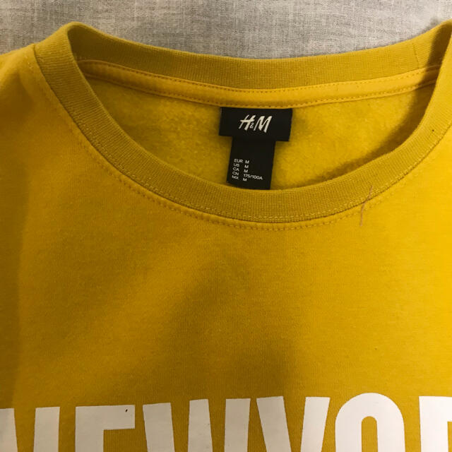 H&M(エイチアンドエム)のねり梅様　専用　スウェットトレーナー　H&M イエロー　黄色　メンズ　 メンズのトップス(スウェット)の商品写真