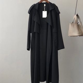 ザラ(ZARA)のJUNOAH ジュノア　トレンチコート　アウター　とろみトレンチ(トレンチコート)