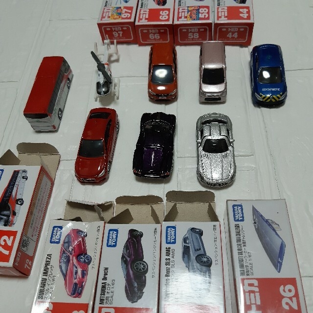 37.7様専用です【中古】トミカ　ミニカーまとめ売り12台セット