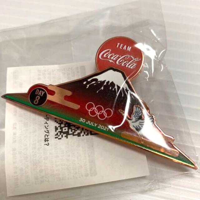 超人気の コカ・コーラ オリンピックピンバッジ　デイピン　DAY8 - ノベルティグッズ