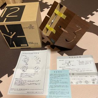 新品未使用　ヤマト工芸　木製置き時計　ウォールナット(置時計)