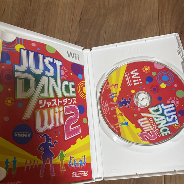 Wii(ウィー)のJUST DANCE Wii JAST DANCE Wii2セット エンタメ/ホビーのゲームソフト/ゲーム機本体(家庭用ゲームソフト)の商品写真
