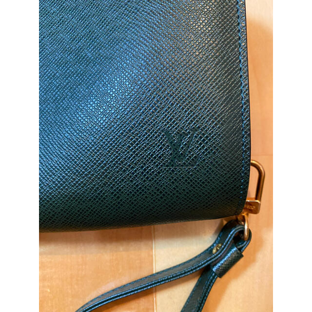 確実正規品☆未使用美品☆メンズルイヴィトンボディバッグ深緑○VUITTON 3