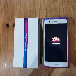 ファーウェイ(HUAWEI)のHUAWEI  P10 lite  ホワイト　SIMフリー(スマートフォン本体)