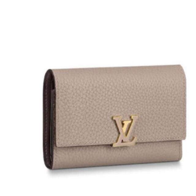 Gucci(グッチ)のグッチ マーモントショルダーバッグ ルイヴィトン カプシーヌ財布 レディースのファッション小物(財布)の商品写真