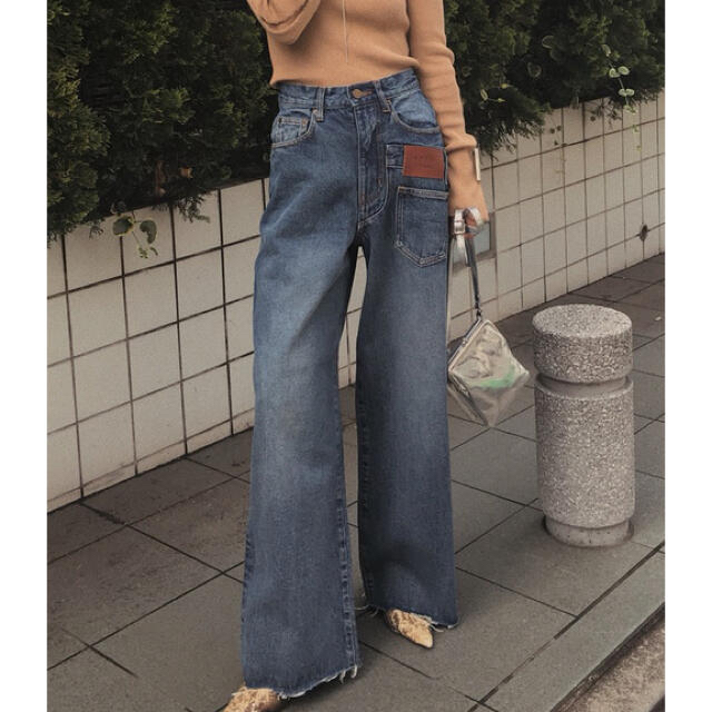 Ameri VINTAGE(アメリヴィンテージ)の✨新品✨ameri デニムパンツ レディースのパンツ(デニム/ジーンズ)の商品写真