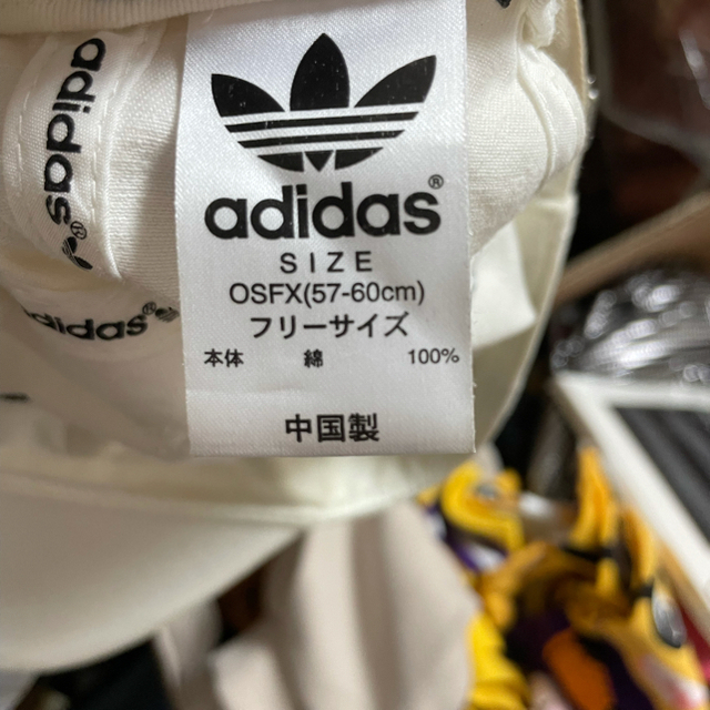 adidas(アディダス)のアディダス　キャップ　帽子　adidas original レディースの帽子(キャップ)の商品写真