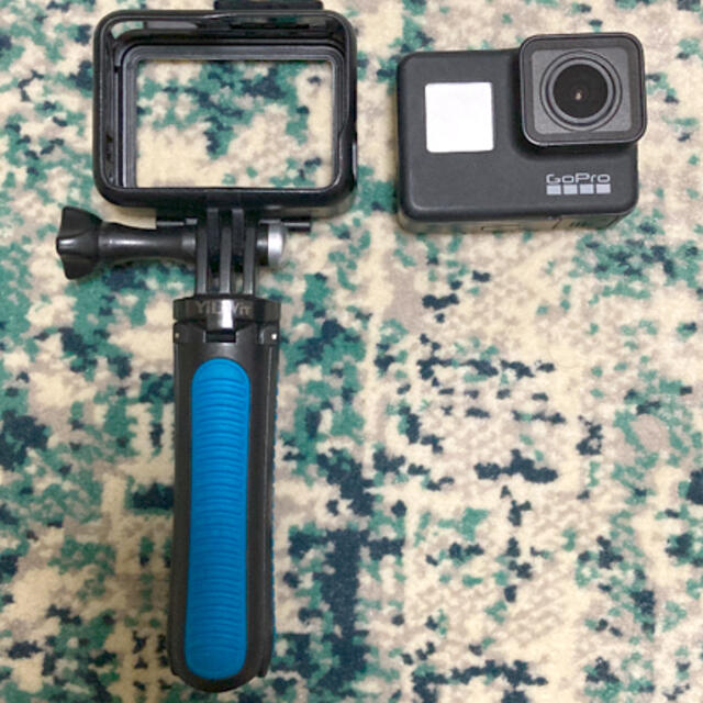 直送商品 GoPro HERO7 BLACK 三脚付き　自撮り棒 ビデオカメラ
