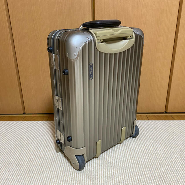 リモワ スーツケース トパーズ チタニウム32L 2輪 www.krzysztofbialy.com