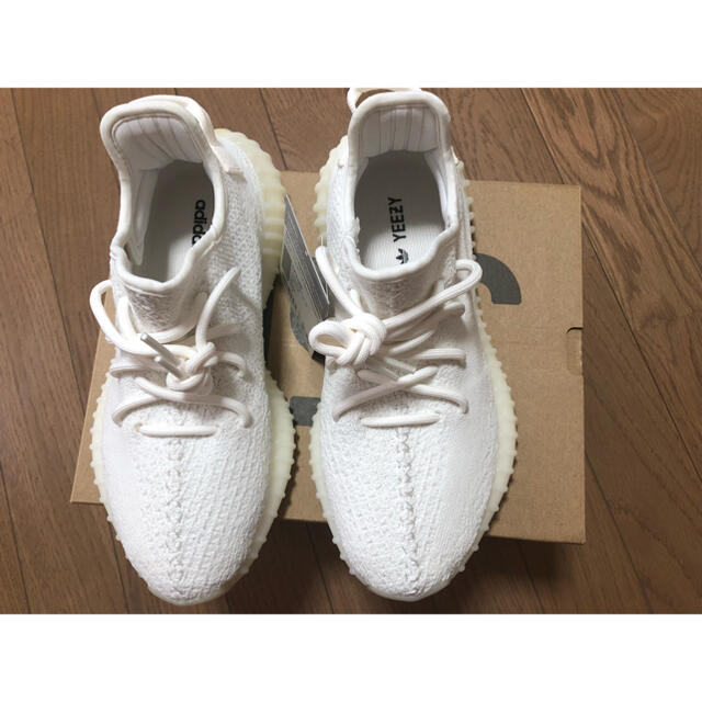 adidas(アディダス)のADIDAS YEEZY BOOST 350 V2 CREAM WHITE メンズの靴/シューズ(スニーカー)の商品写真