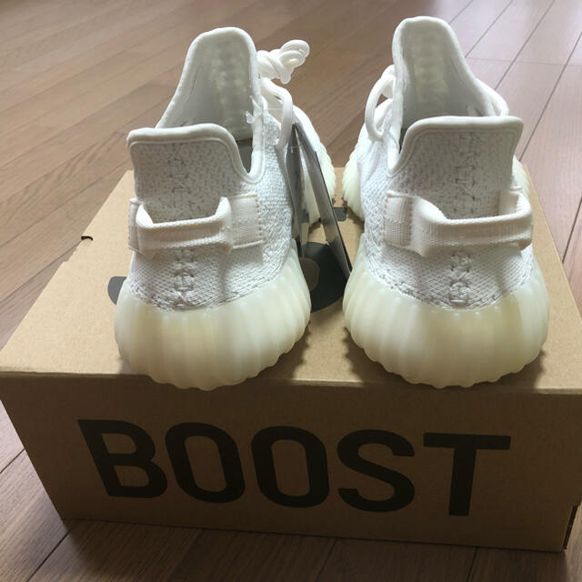 adidas(アディダス)のADIDAS YEEZY BOOST 350 V2 CREAM WHITE メンズの靴/シューズ(スニーカー)の商品写真