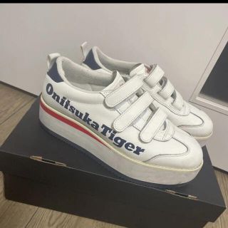Onitsuka Tiger - オニツカタイガー 厚底 スニーカーの通販 by 🍆's