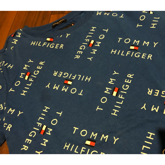 TOMMY HILFIGER(トミーヒルフィガー)のトミーヒルフィガー★Tシャツ★140センチ★期間限定価格 キッズ/ベビー/マタニティのキッズ服男の子用(90cm~)(Tシャツ/カットソー)の商品写真