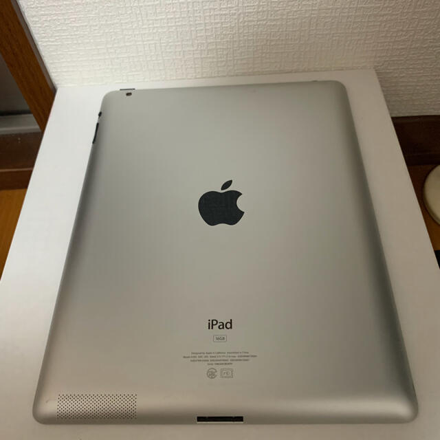 iPad(アイパッド)の極上品Sランク　iPad2 WiFiモデル　16GB アイパッド　2世代 スマホ/家電/カメラのPC/タブレット(タブレット)の商品写真