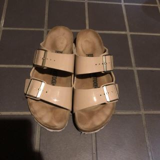 ビルケンシュトック(BIRKENSTOCK)のサンダル　美品(サンダル)