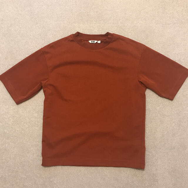 UNIQLO(ユニクロ)のUNIQLOエアリズムコットンオーバーサイズTシャツ5分袖DARK ORANGE メンズのトップス(Tシャツ/カットソー(半袖/袖なし))の商品写真